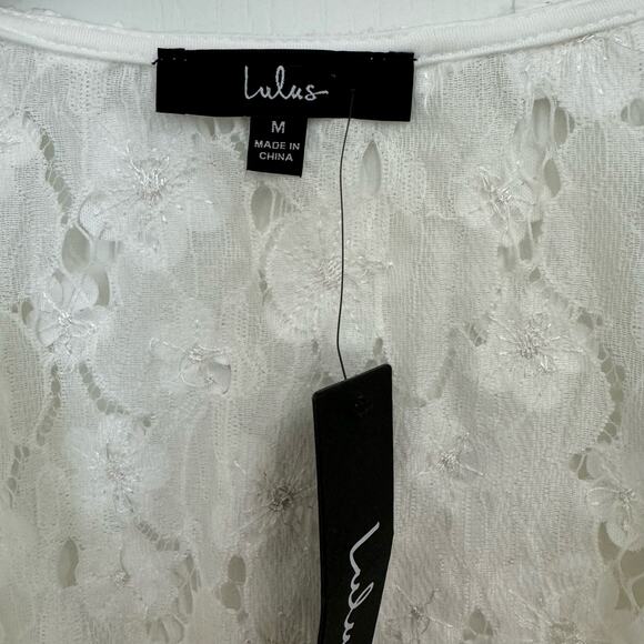 Lulus Blossom On Over White Lace Faux Wrap Bodysuit NWT Women’s M Long Sleeves - Picture 6 of 13